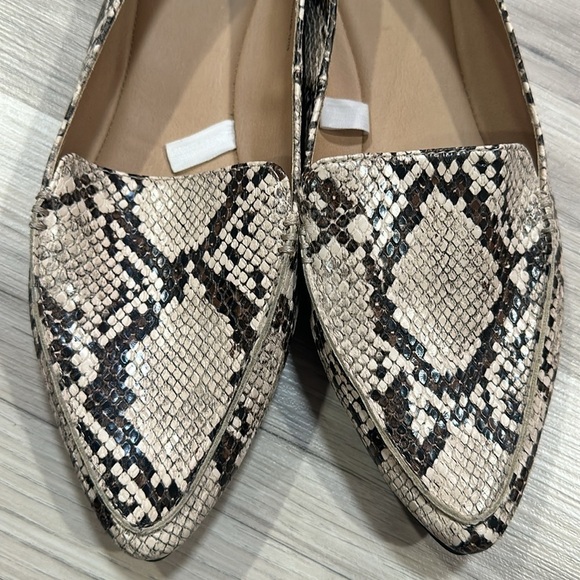 A New Day Faux Snakeskin Pointy Toe Flats Size 7 - Picture 5 of 6